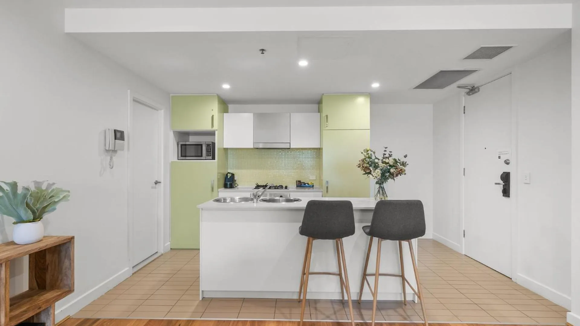 Belle Escapes - Lazy Days On Colley Terrace Apartment Glenelg Australia